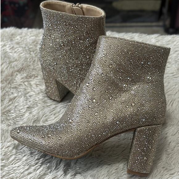 BLUE BY BETSEY JOHNSON Women's Cady Evening Booties Color Light Gold Sz 7.5 - Picture 1 of 10